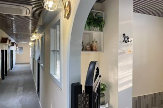 B&M Pet Hotel  Shanghai